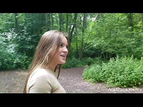 ❤️ Evelinari toki publiko batean izorratzen genuela proposatu nion! Baietz esan zuen. Orduan ipurdian izorratu eta ahoan esperma. Orduan bere burua haserretu zen. Porno pornoan eu.tvmarket.top ❌